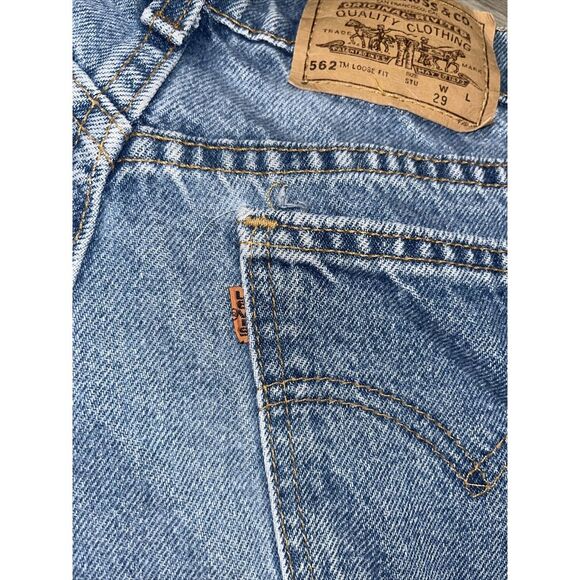 Vintage Levi's 562 Loose Fit Student Orange Tab Denim Jean Shorts 29 Made in USA - Picture 3 of 11